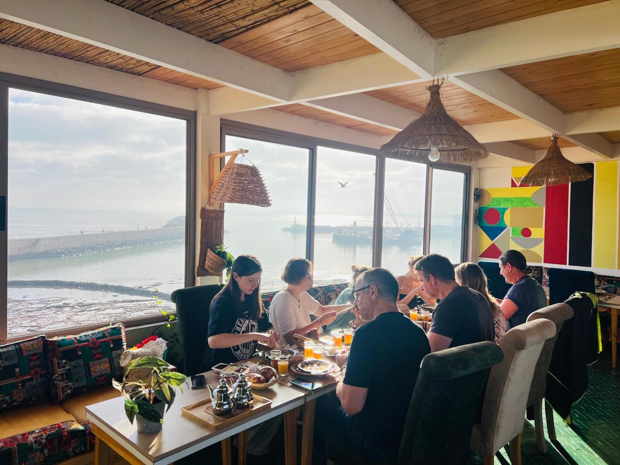 Art Riad Au Bord De La Mer 2 엘자디다 외부 사진